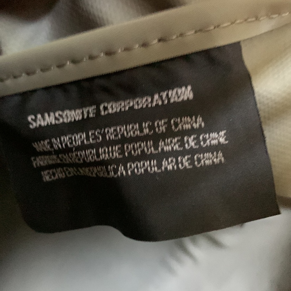 Small Samsonite Tote - Picture 4 of 6